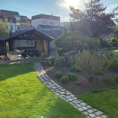 Na Ostrove 公寓 贝龙